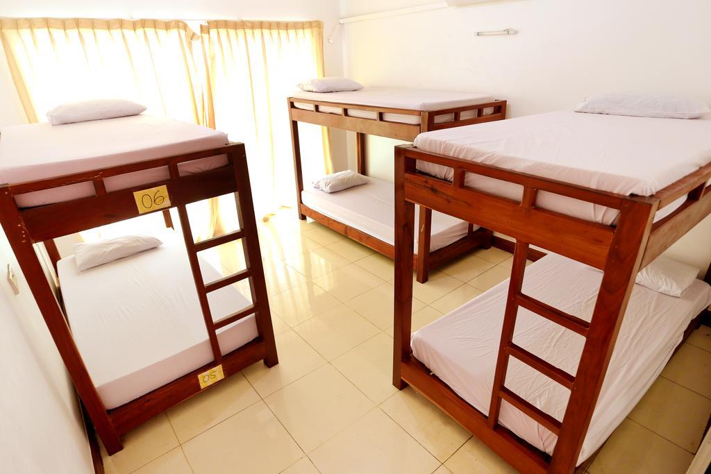 Hang Tep Hostel Siem Reap Exterior photo