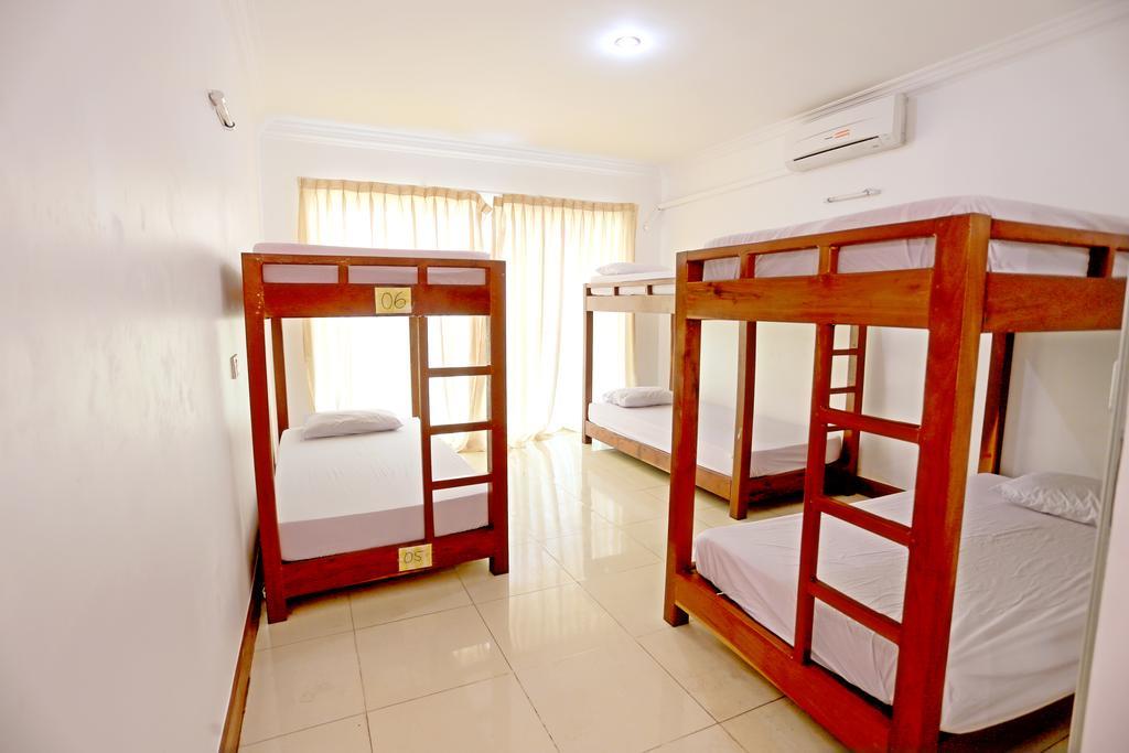 Hang Tep Hostel Siem Reap Exterior photo